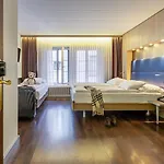 Hotel Alexander Old Town 3*