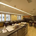 Hotel Alexander Old Town 3*