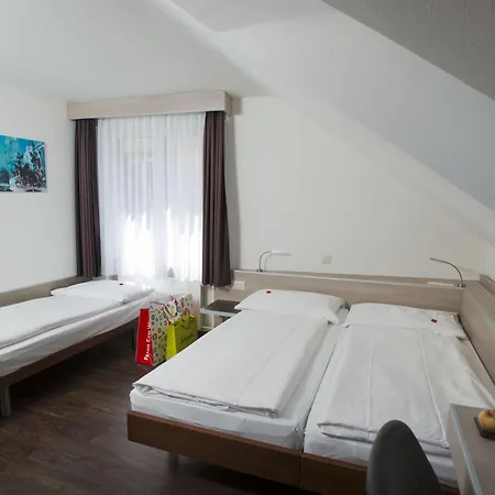 Alexander Old Town Hotel 3*