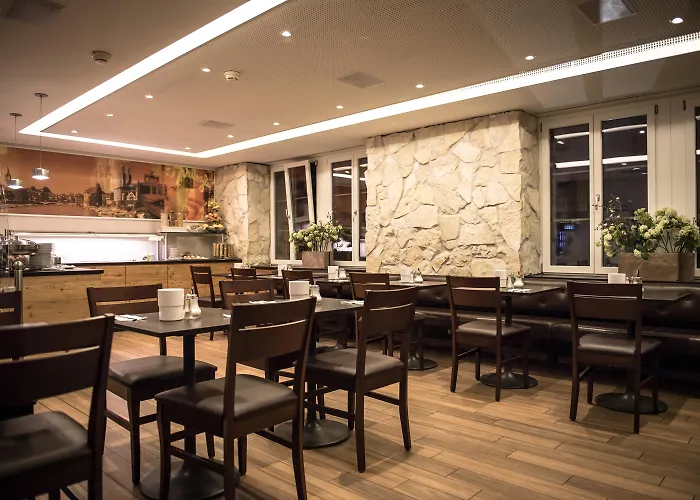 Alexander Old Town 3*