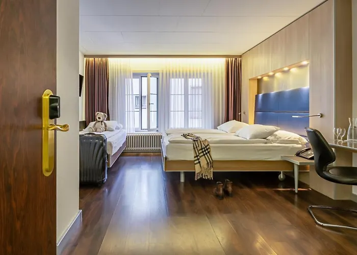 Hotel Alexander Old Town 3*