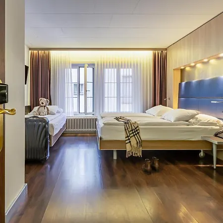 Hotel Alexander Old Town 3*