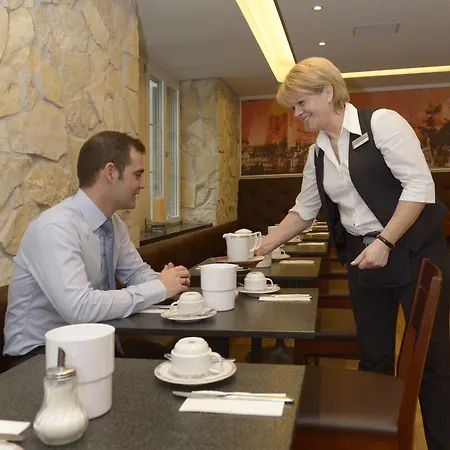 Alexander Old Town 3*