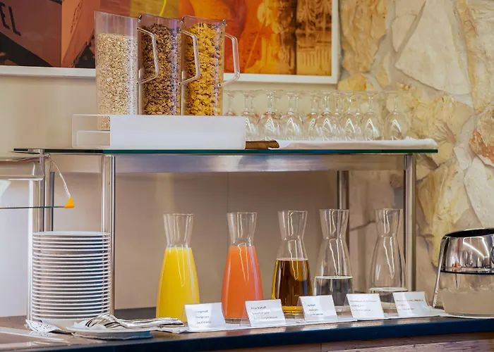 מלון Alexander Old Town